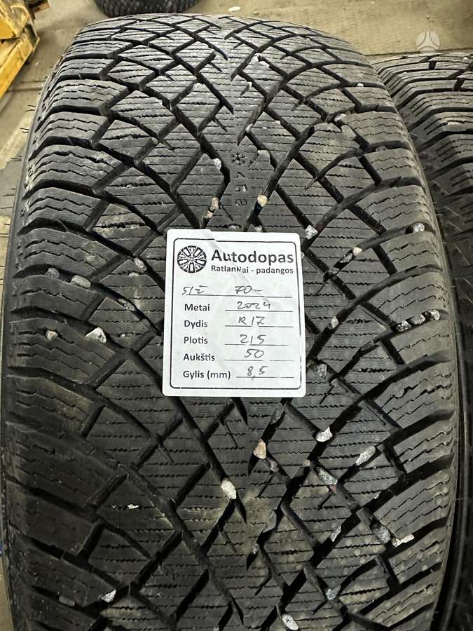 Nokian, зимние 215/50 R17