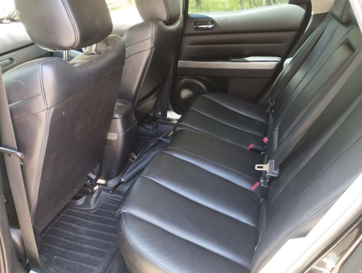 Mazda CX-7, 2.2 l., off-road / crossover