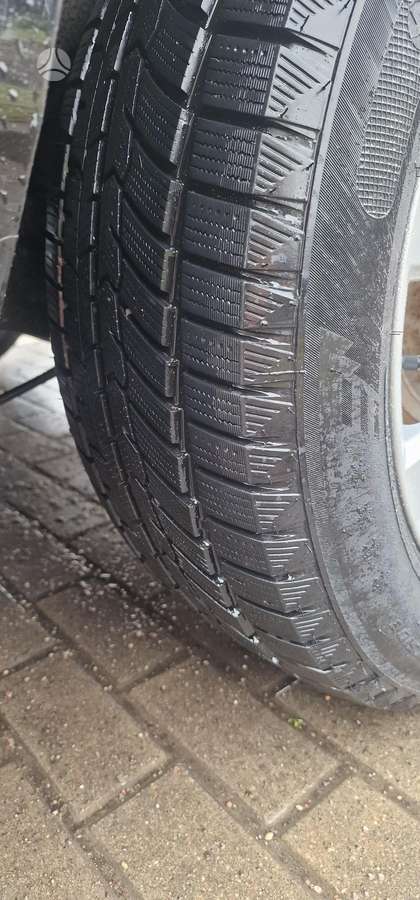 Mazda CX-7, 2.2 l., off-road / crossover