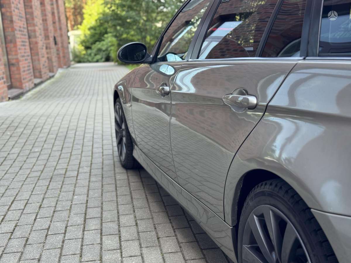 BMW 320, 2.0 l., wagon