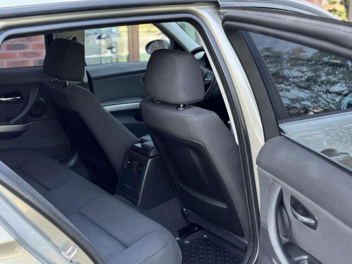 BMW 320, 2.0 l., wagon