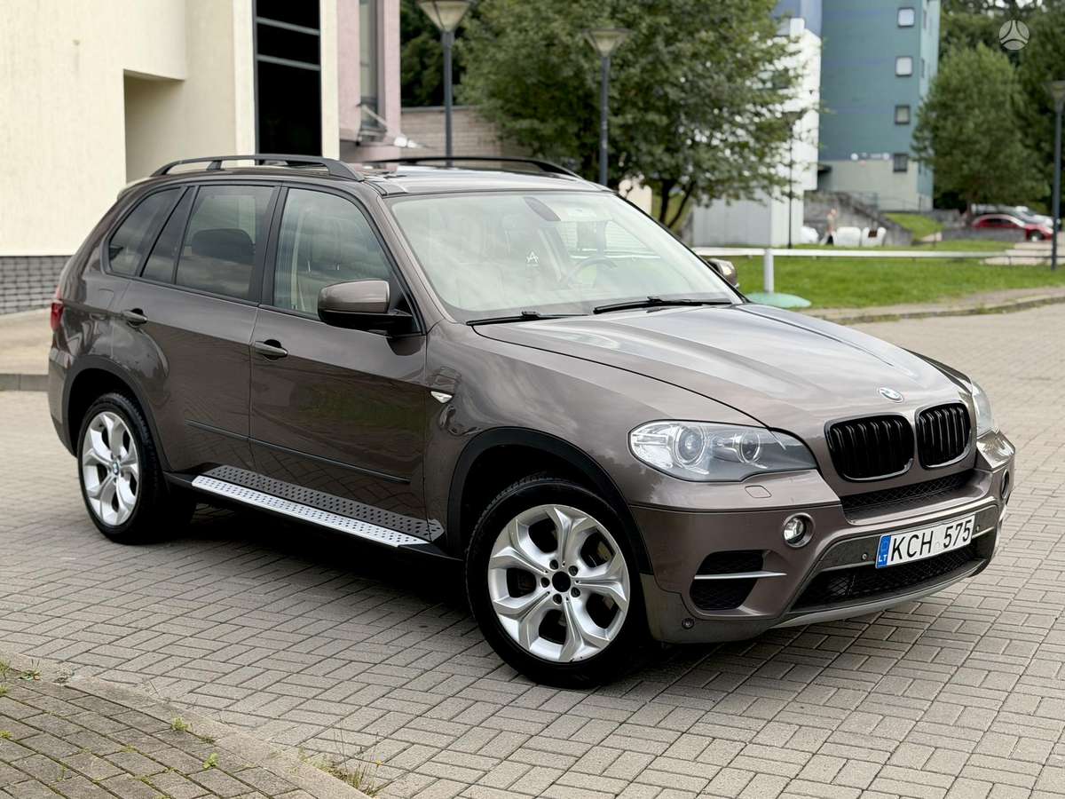 BMW X5, 3.0 l., off-road / crossover