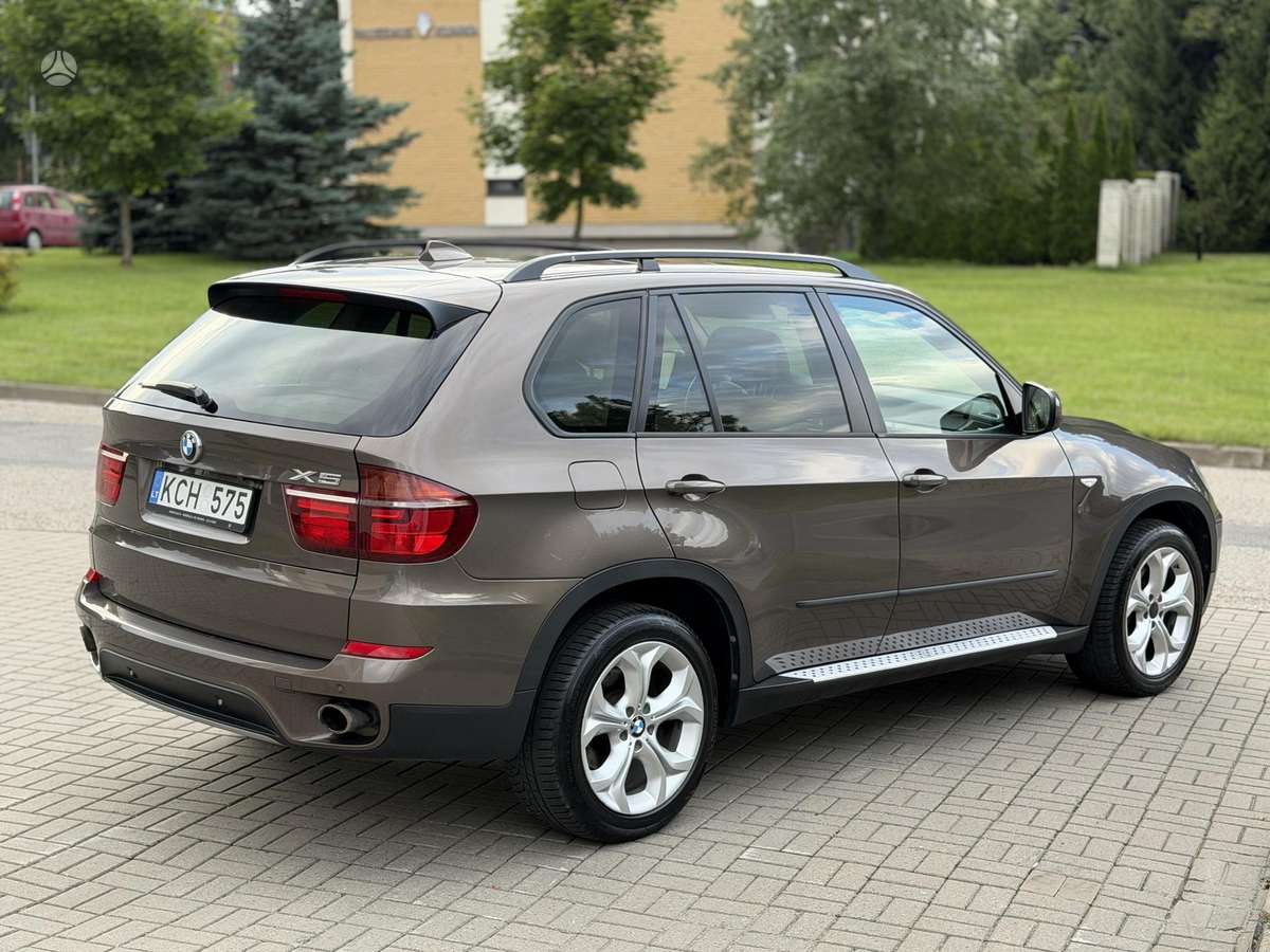 BMW X5, 3.0 l., off-road / crossover