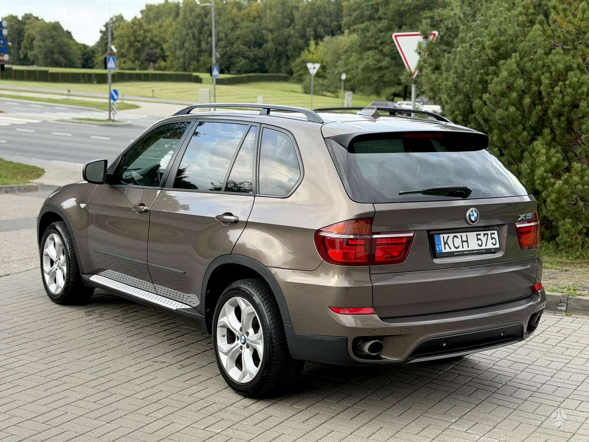 BMW X5, 3.0 l., off-road / crossover
