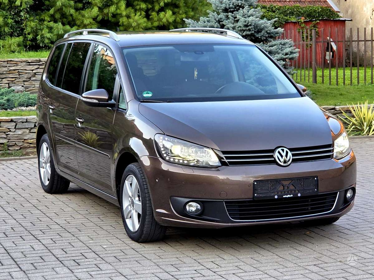 Volkswagen Touran - 1