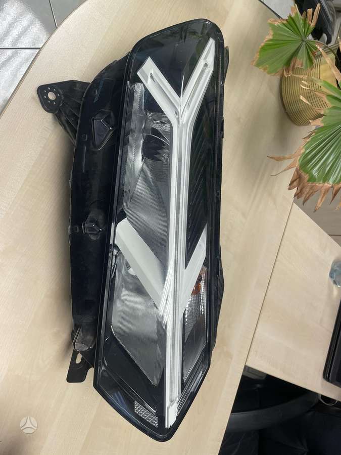 Dacia Sandero, 260107978r, lights