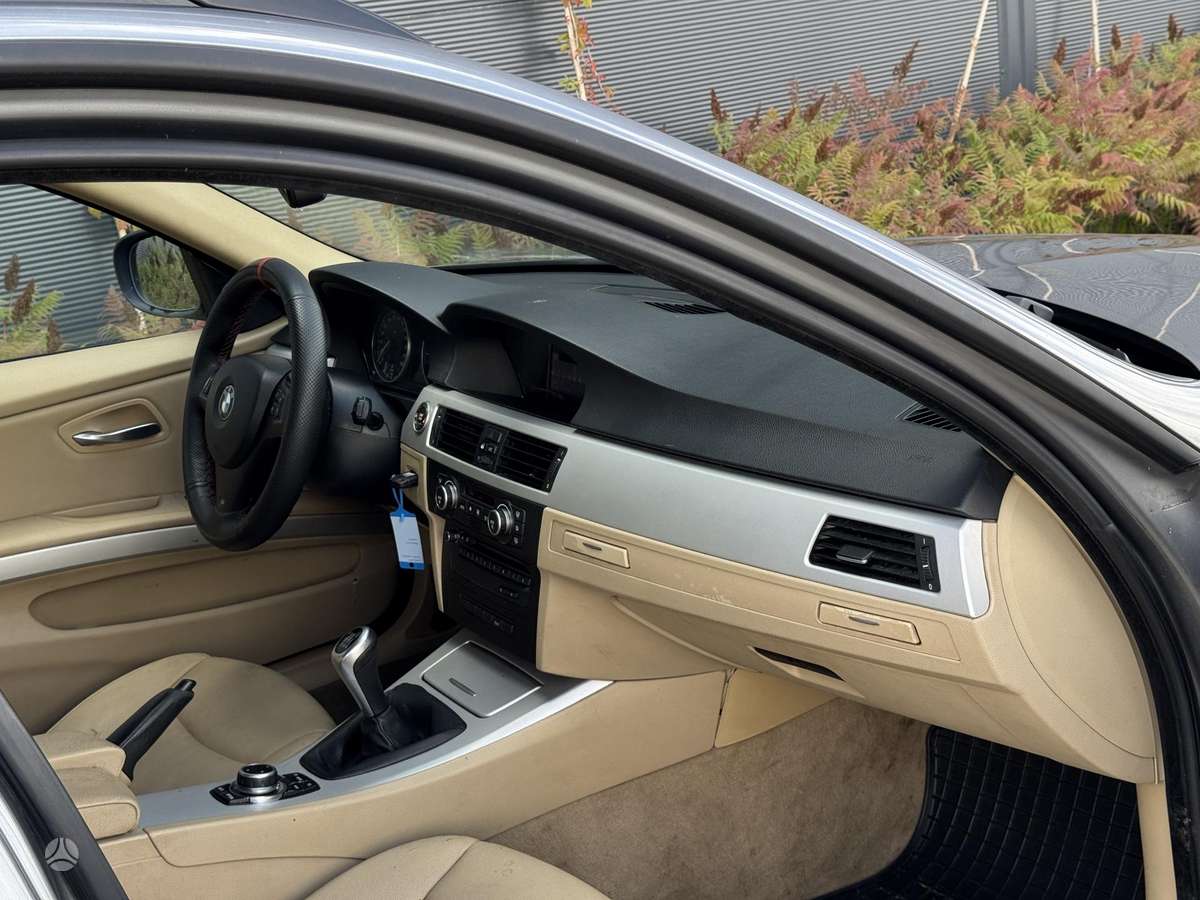 BMW 318, 2.0 l., Универсал