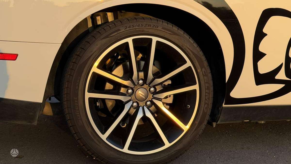 Dodge Challenger, 5.7 l., Купе (coupe)