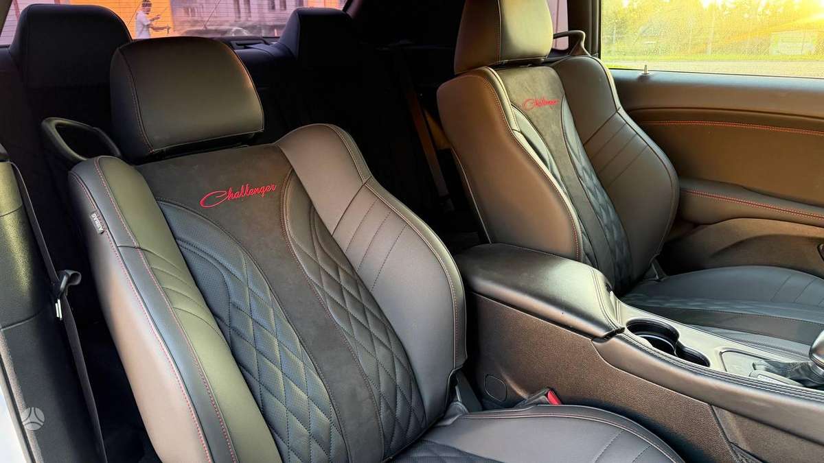 Dodge Challenger, 5.7 l., Купе (coupe)