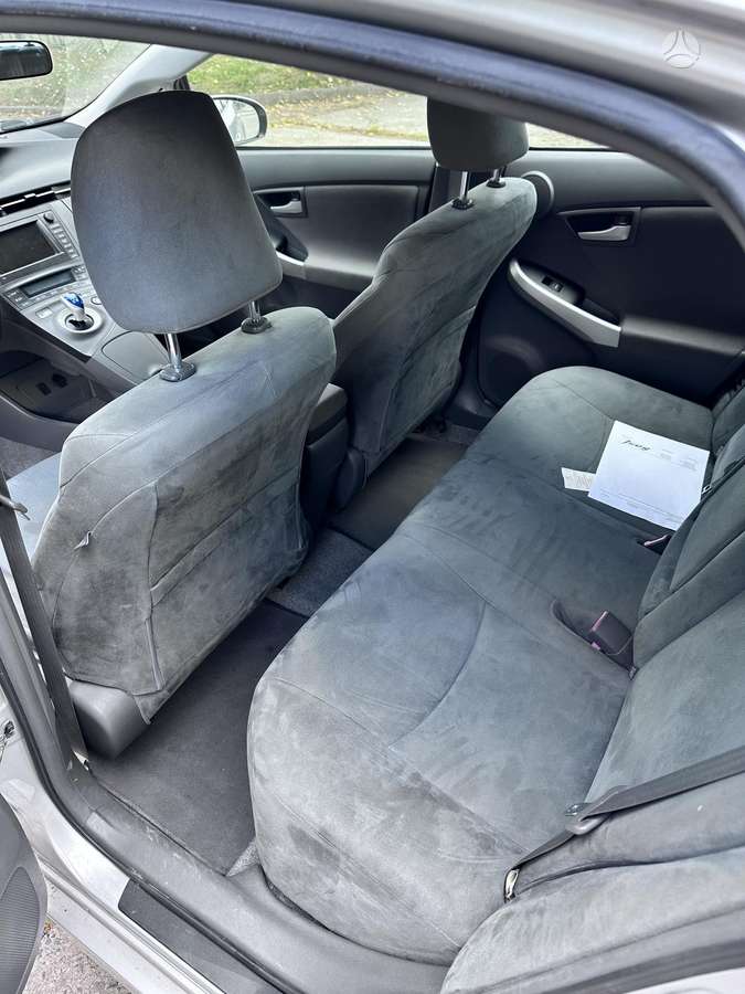 Toyota Prius - 10