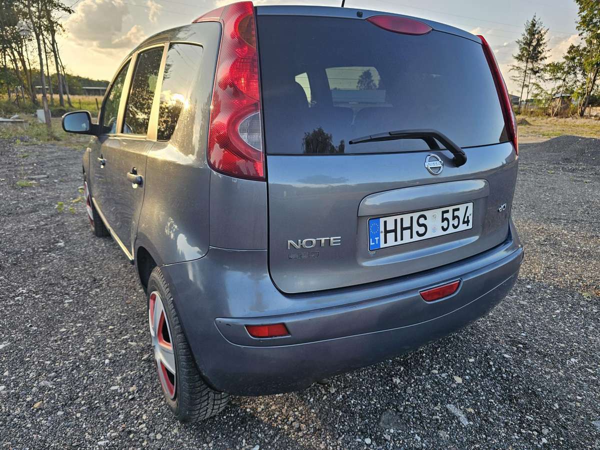 Nissan Note, 1.5 l., hatchback