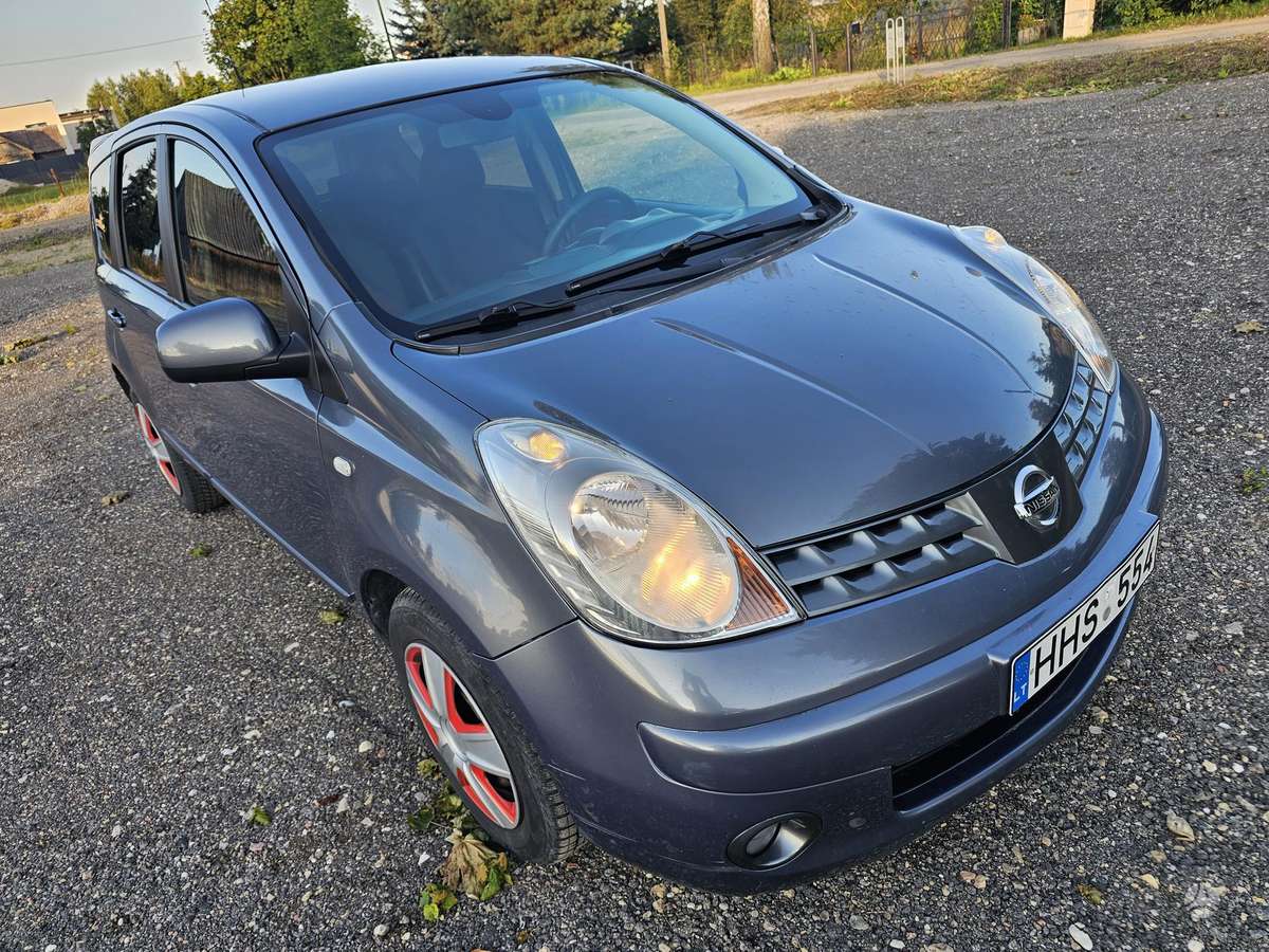 Nissan Note, 1.5 l., hatchback