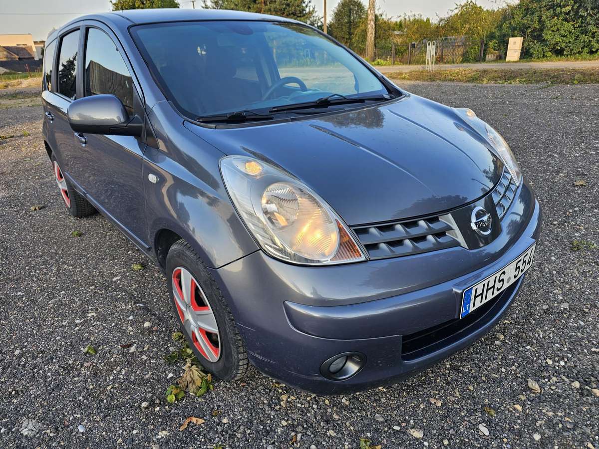 Nissan Note, 1.5 l., hatchback