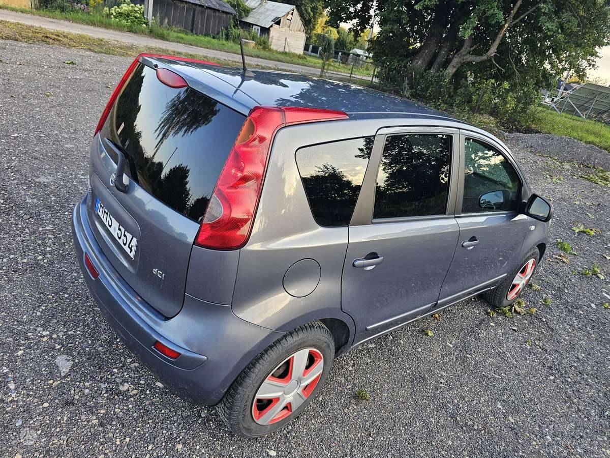 Nissan Note, 1.5 l., hatchback