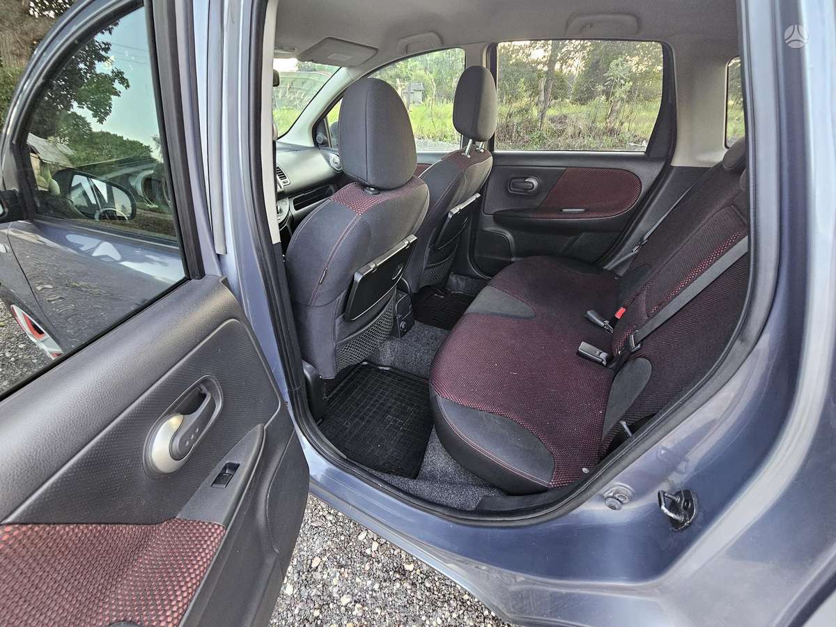 Nissan Note, 1.5 l., hatchback
