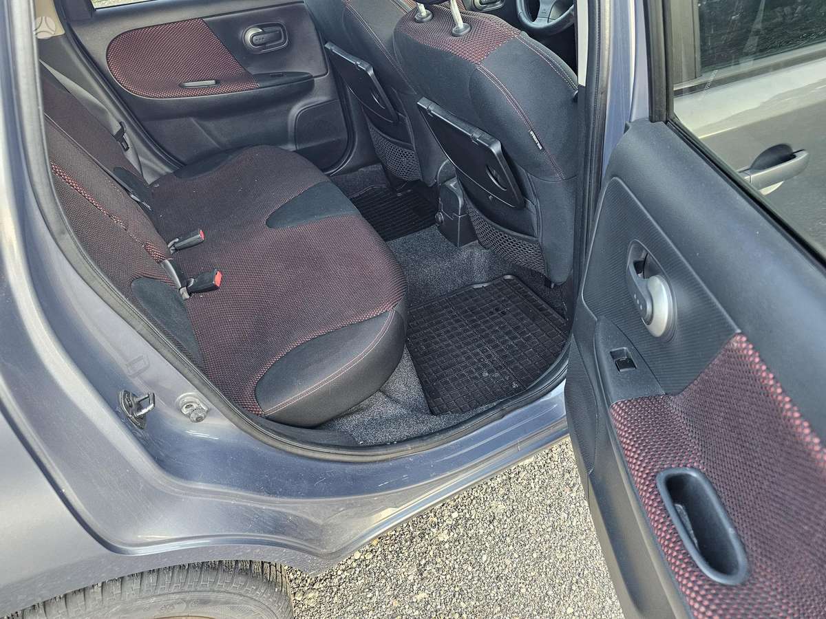Nissan Note, 1.5 l., hatchback