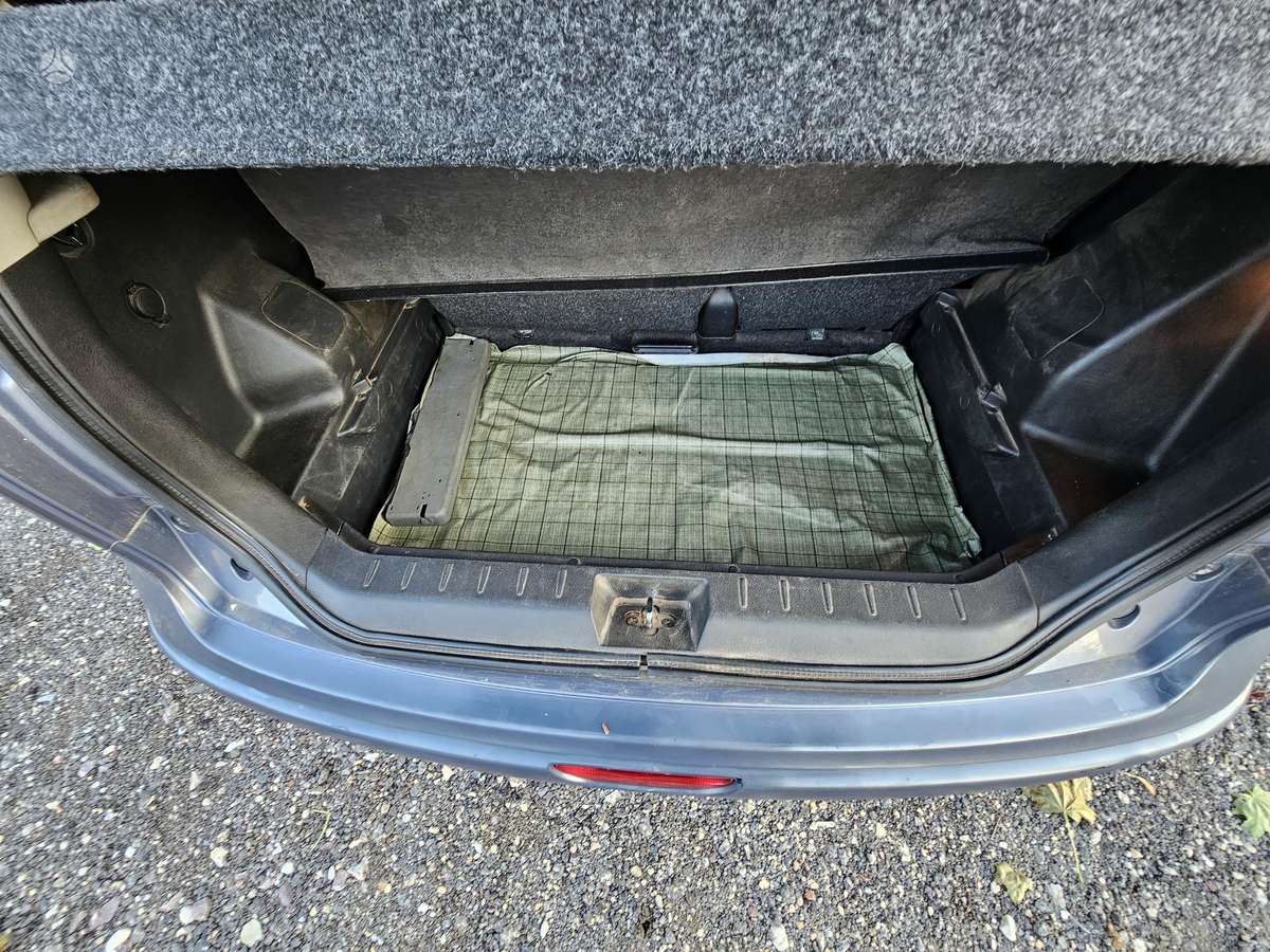 Nissan Note, 1.5 l., Хэтчбек