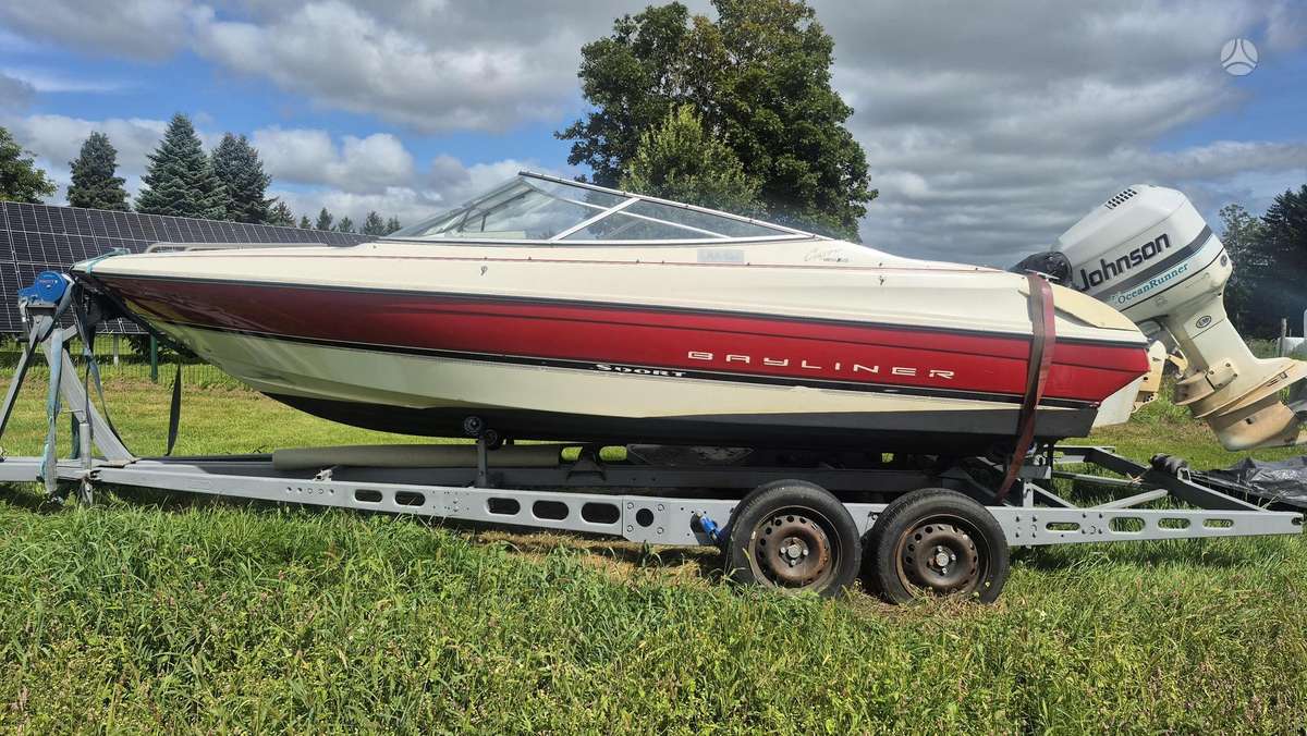 Bayliner Capri, yachts / cruisers