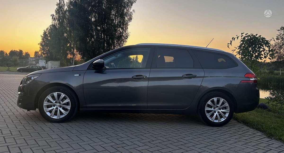 Peugeot 308, 1.2 l., Универсал