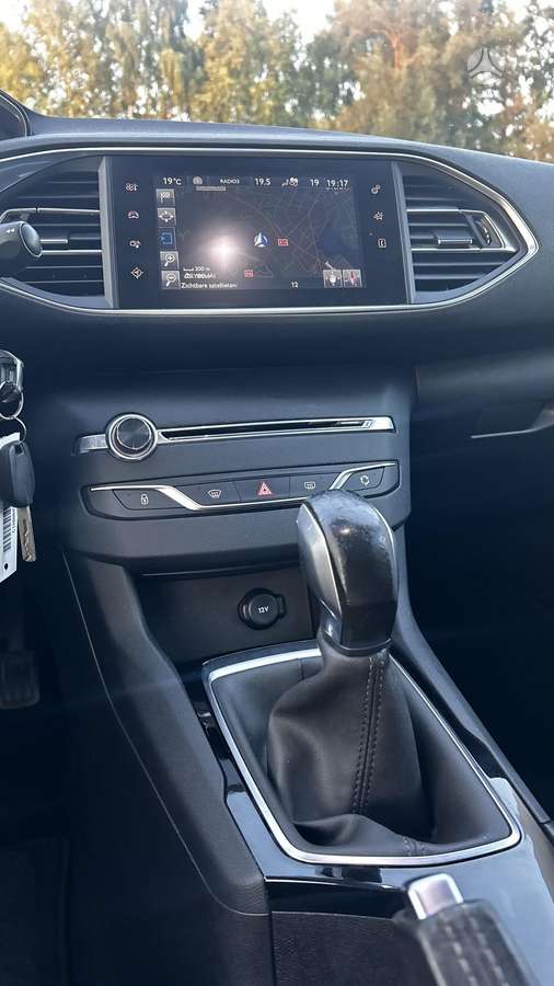 Peugeot 308, 1.2 l., Универсал