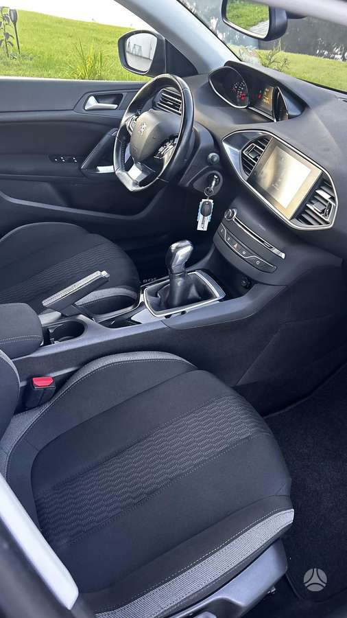 Peugeot 308, 1.2 l., Универсал