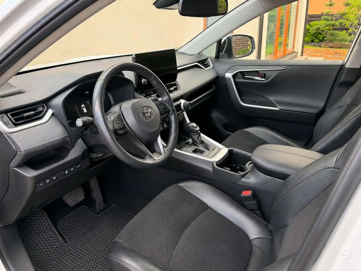 Toyota RAV4 - 2