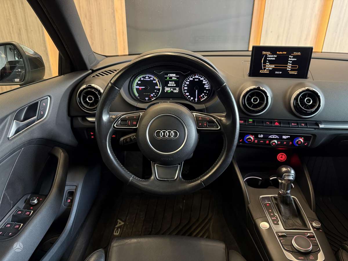 Audi A3, 1.4 l., hatchback