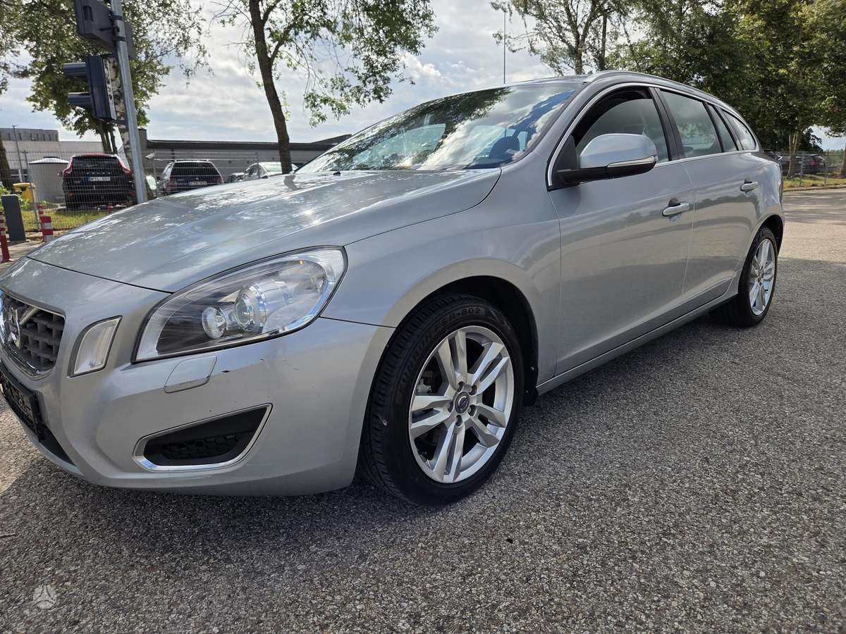 Volvo V60 - 1