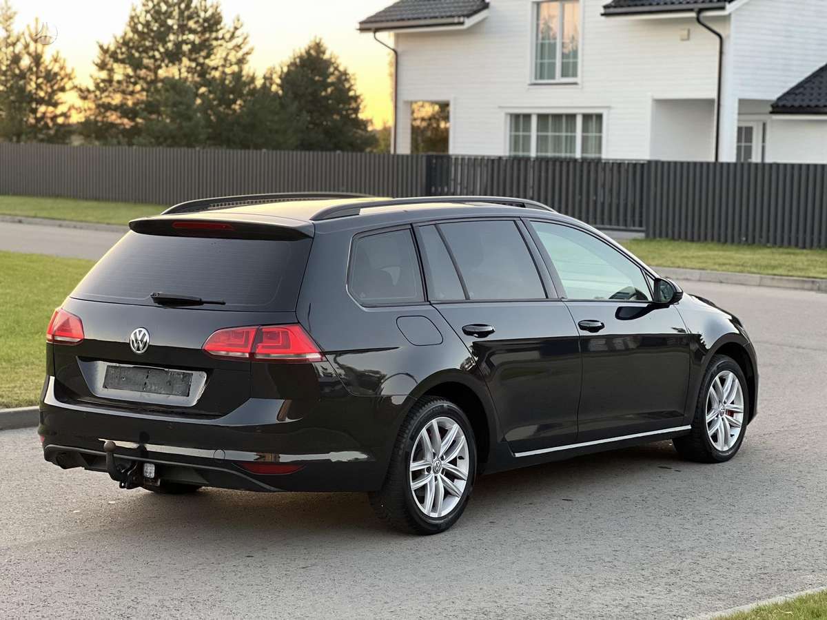 Volkswagen Golf - 3