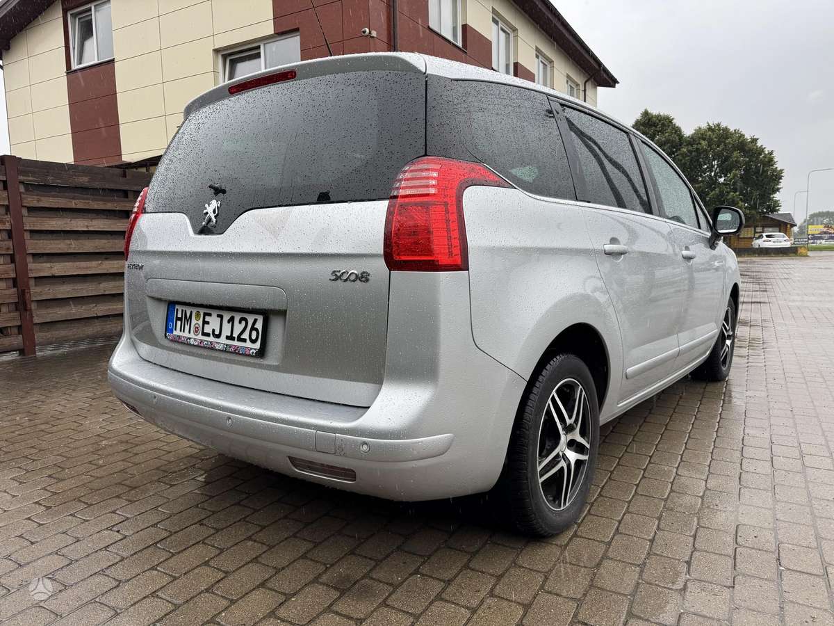 Peugeot 5008 - 9