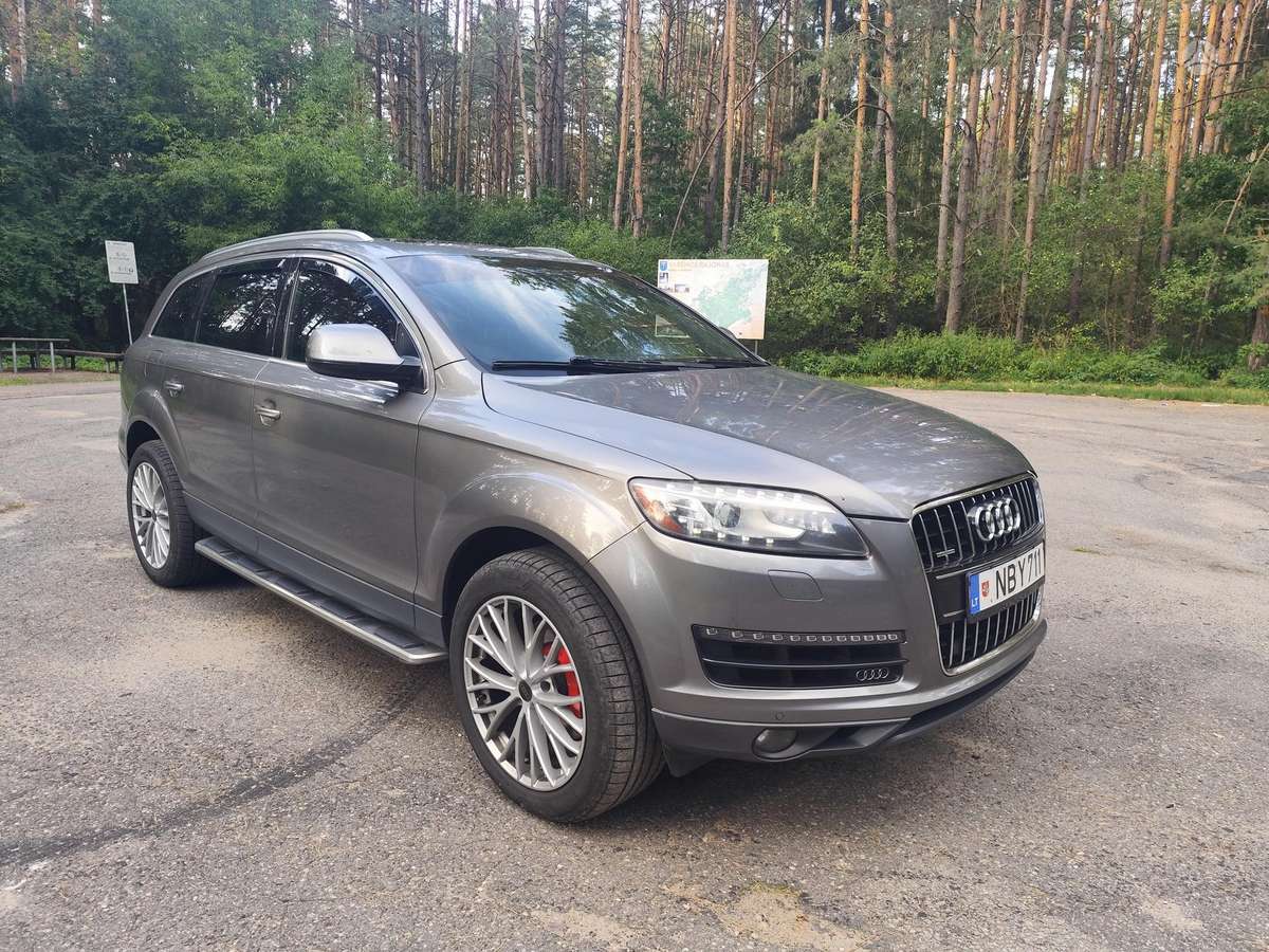 Audi Q7, 3.0 l., off-road / crossover