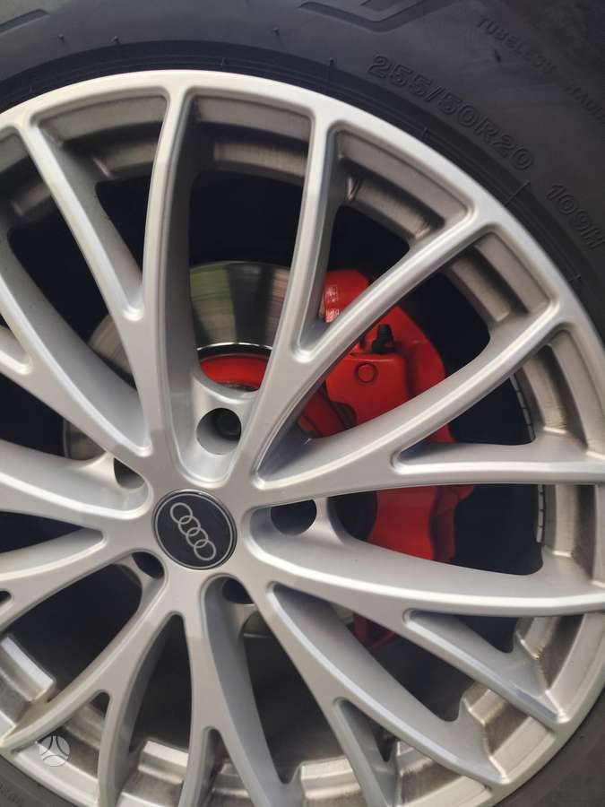 Audi Q7, 3.0 l., off-road / crossover