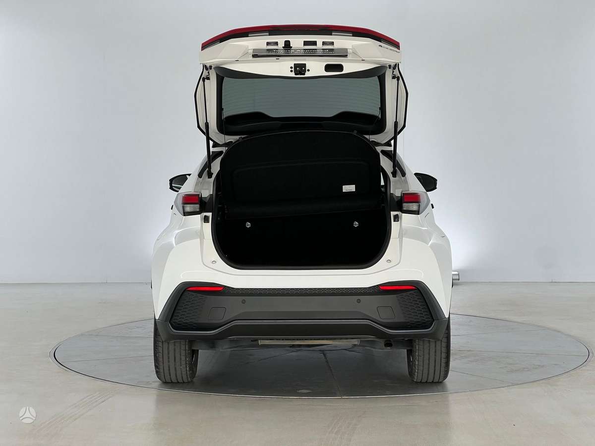 Toyota C-HR - 10