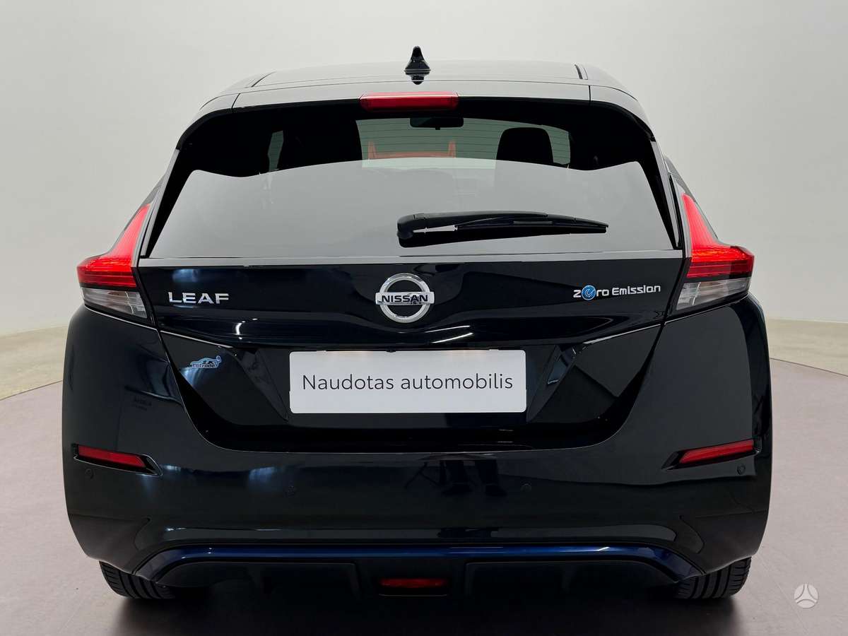 Nissan Leaf, 40 kWh, hatchback