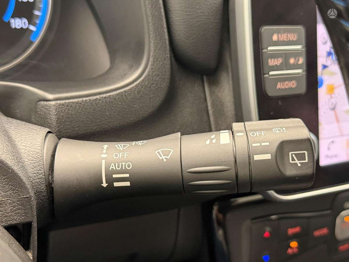 Nissan Leaf, 40 kWh, hatchback
