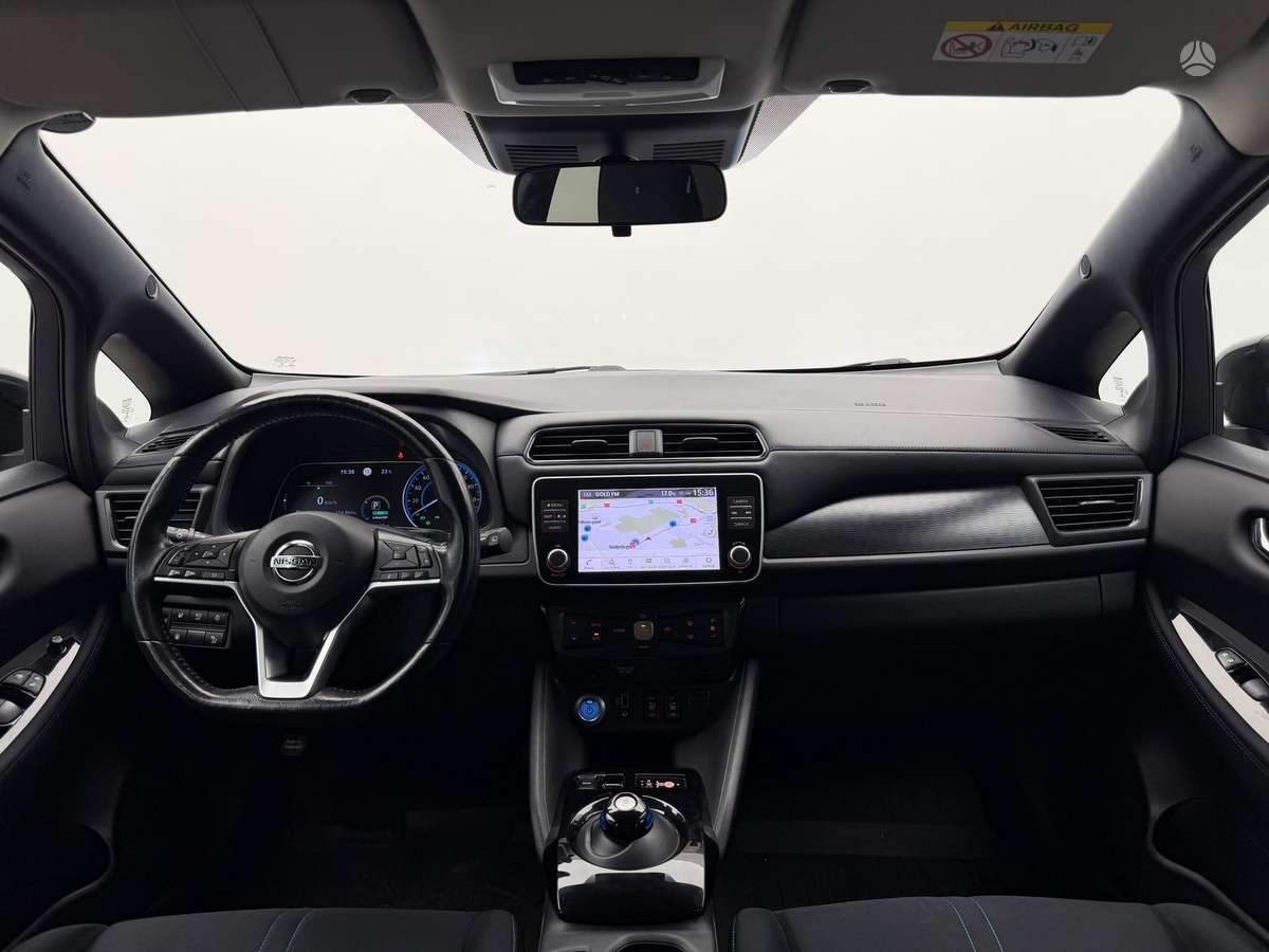 Nissan Leaf, 40 kWh, hatchback