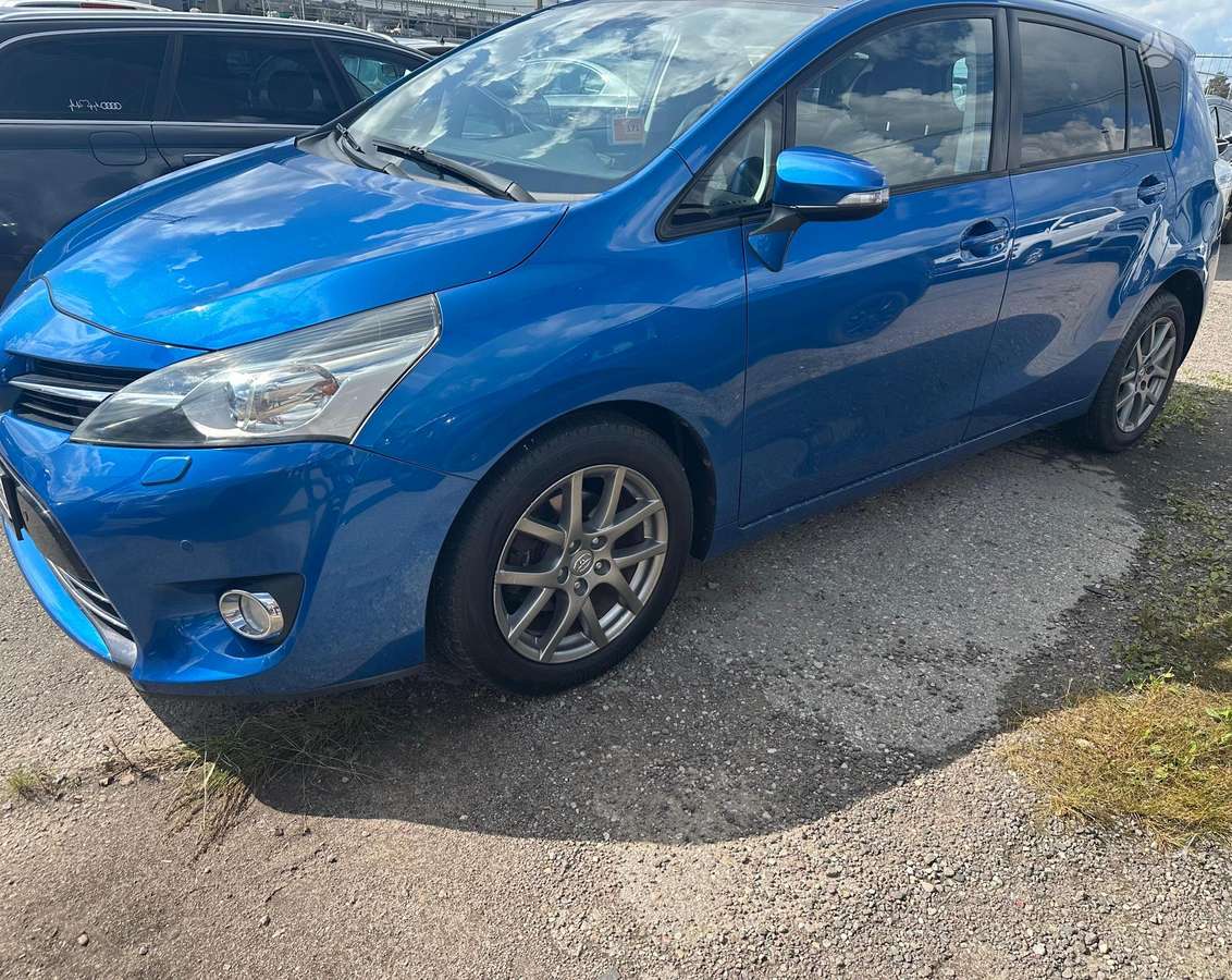 Toyota Verso - 2
