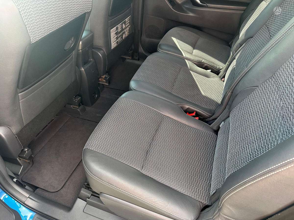 Toyota Verso - 7