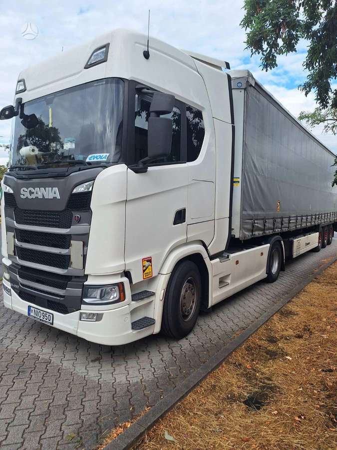 Scania S450, double sleeper