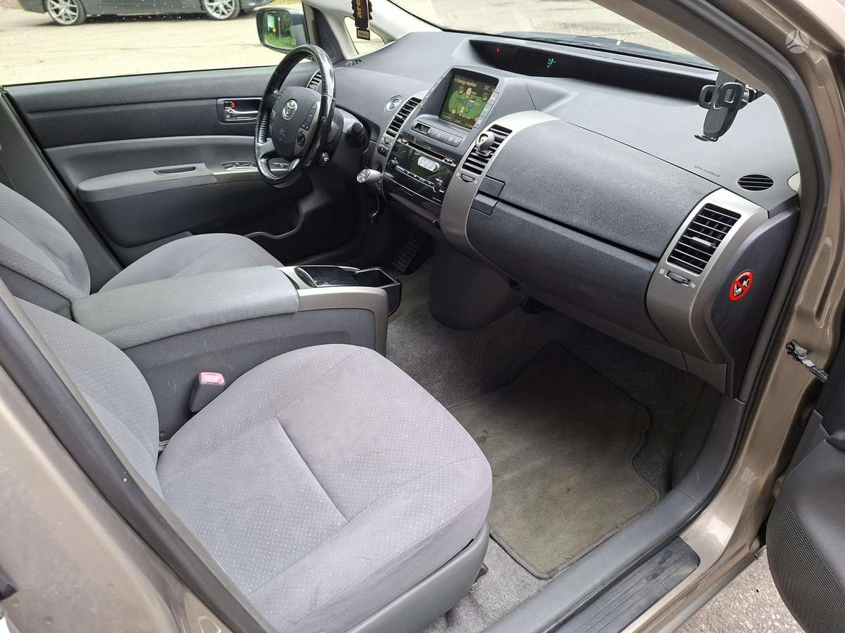 Toyota Prius - 6