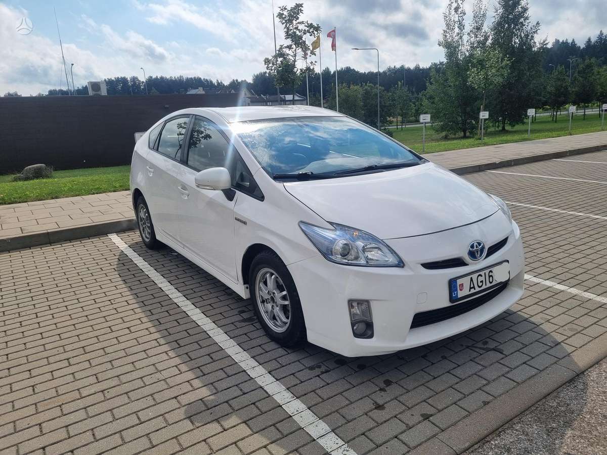 Toyota Prius - 2