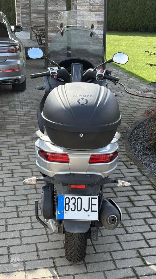 Piaggio MP3 300cc, triračiai
