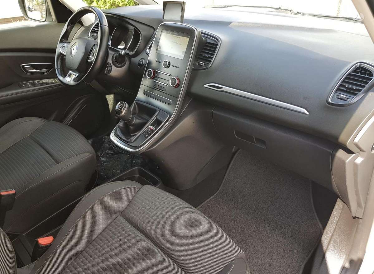 Renault Scenic, 1.5 l., Минивэн