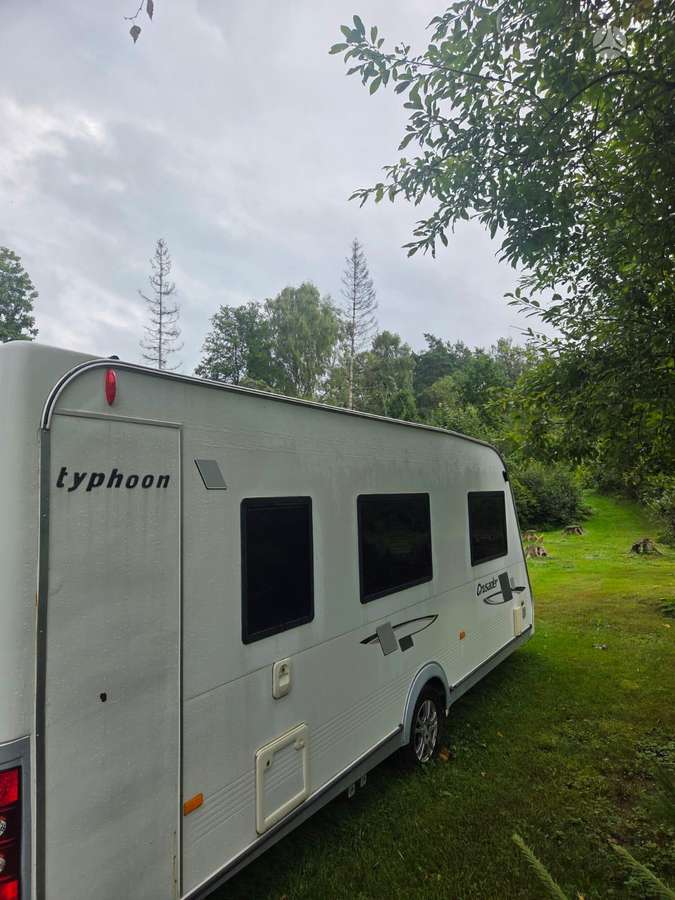Elddis Crussader Typhoon, prikabinami nameliai
