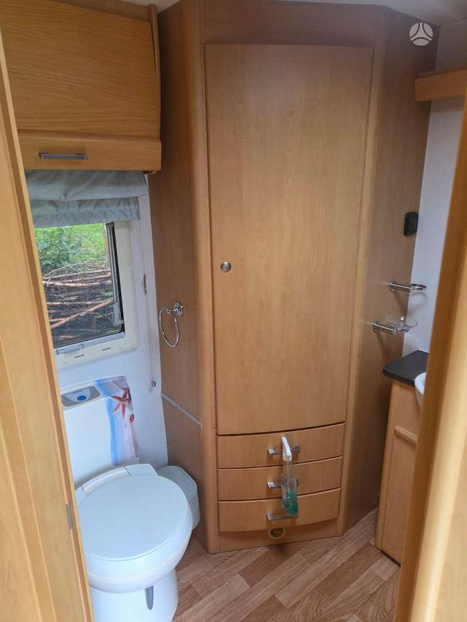 Elddis Crussader Typhoon, prikabinami nameliai