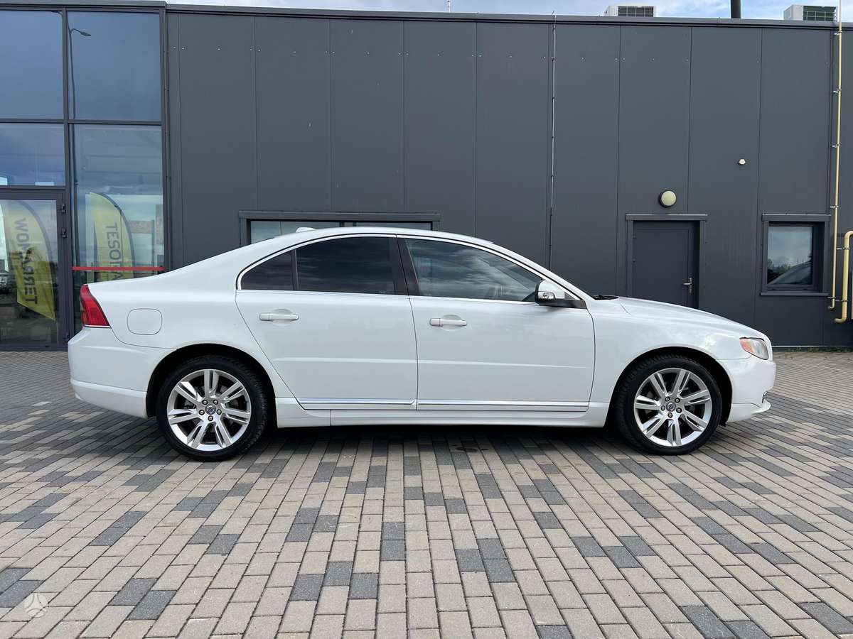 Volvo S80, 2.0 l., Седан