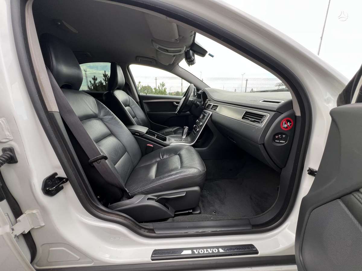 Volvo S80, 2.0 l., Седан