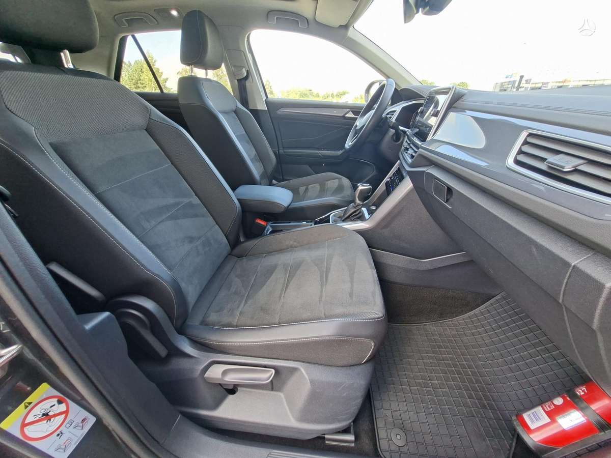 Volkswagen T-Roc - 7