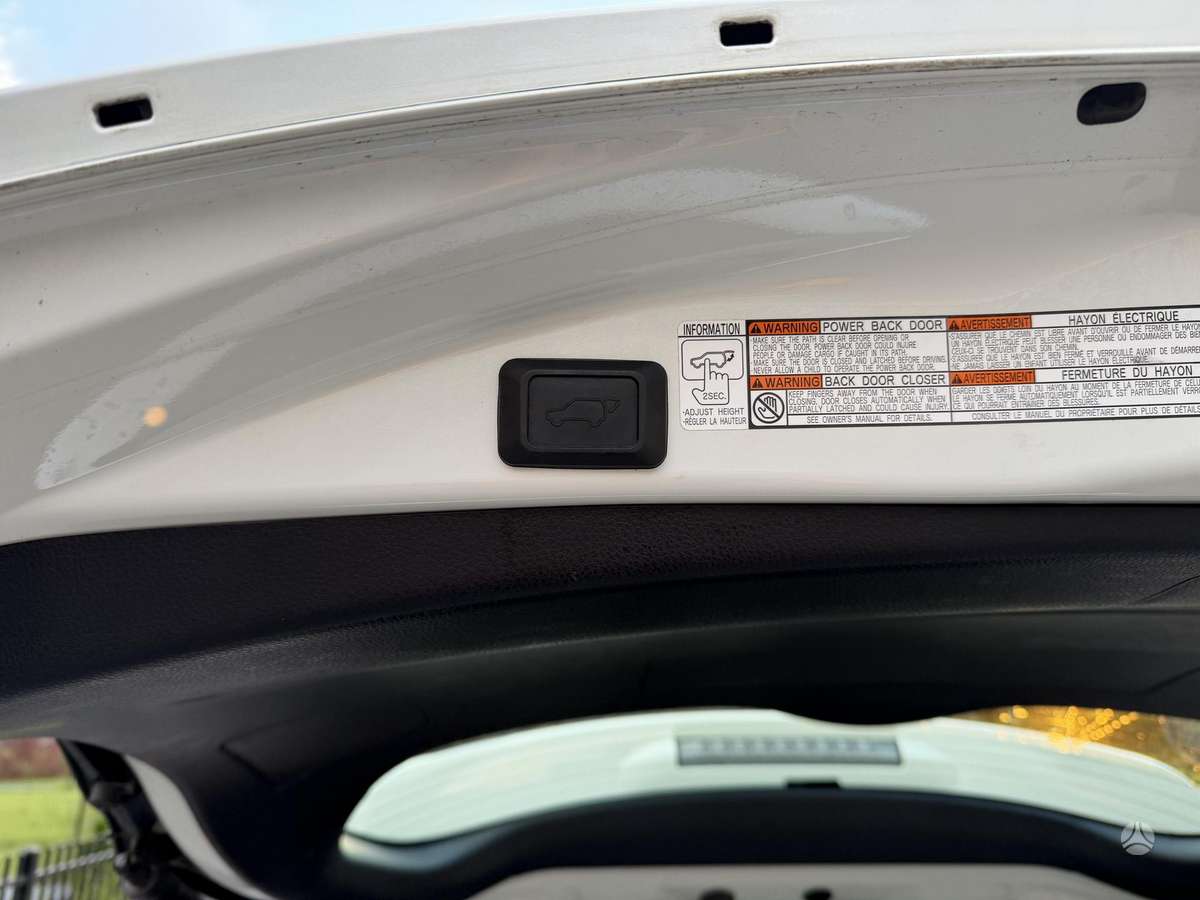 Toyota RAV4 - 7