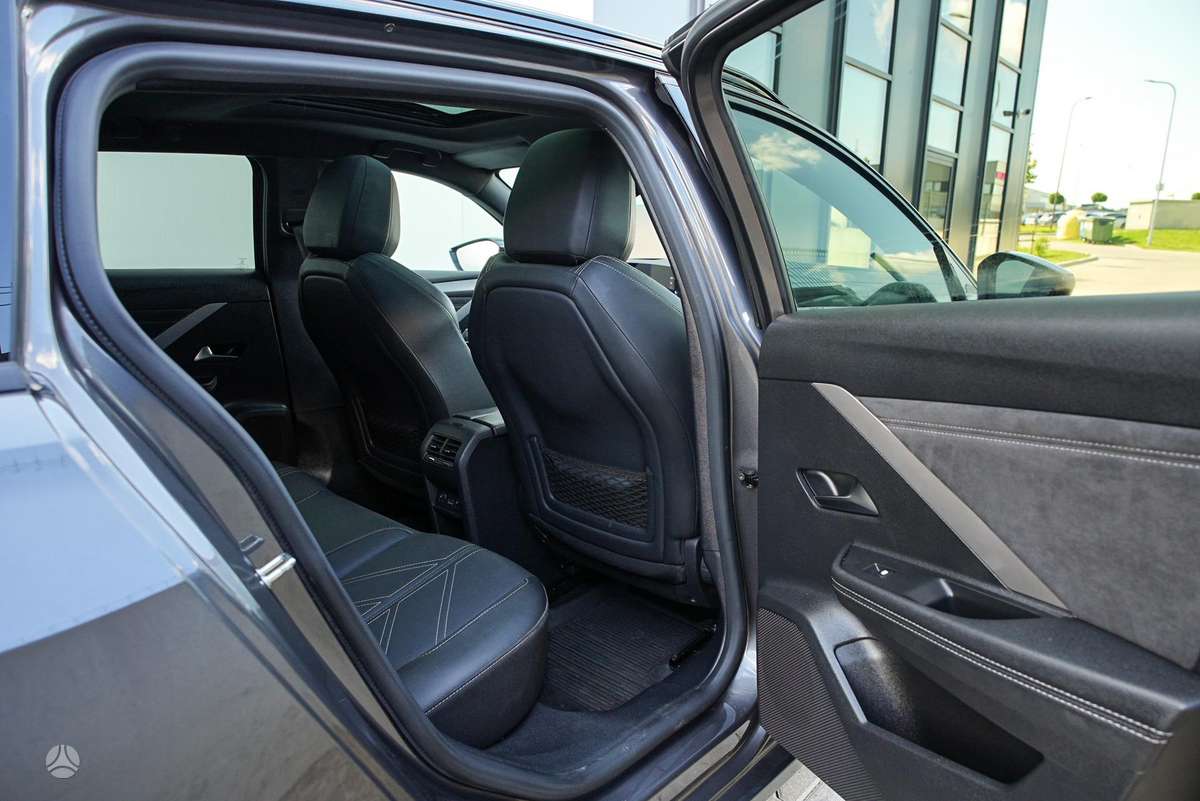 Opel Astra, 1.2 l., Универсал